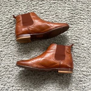 Frye Mallory Chelsea Booties